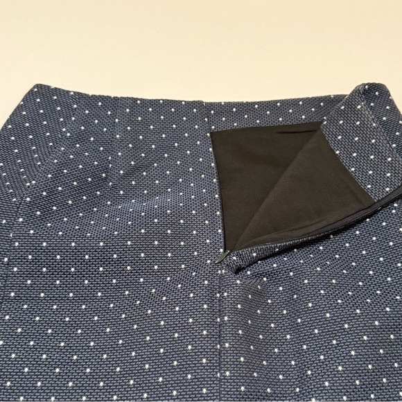 Loft Navy Blue Polka Dot Skirt Size 4 Preppy Business Casual Office - Picture 3 of 7
